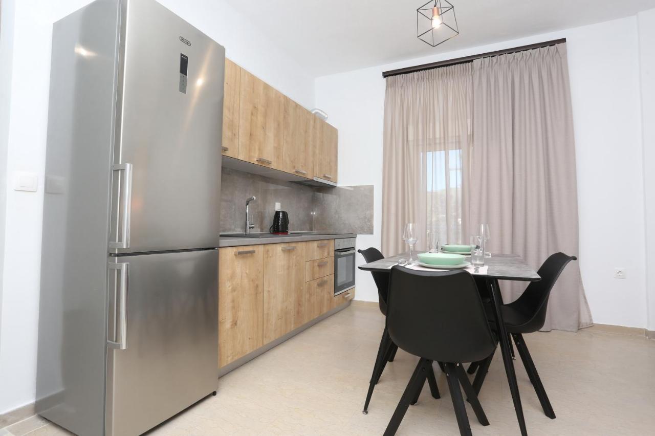 Mare Monte Luxury Apartments 2 Nea Skioni Eksteriør billede